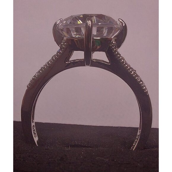 Stauer 925 Silver Ring With Large Round-Cut Clear Stone Engagement Accent - Picture 7 of 10